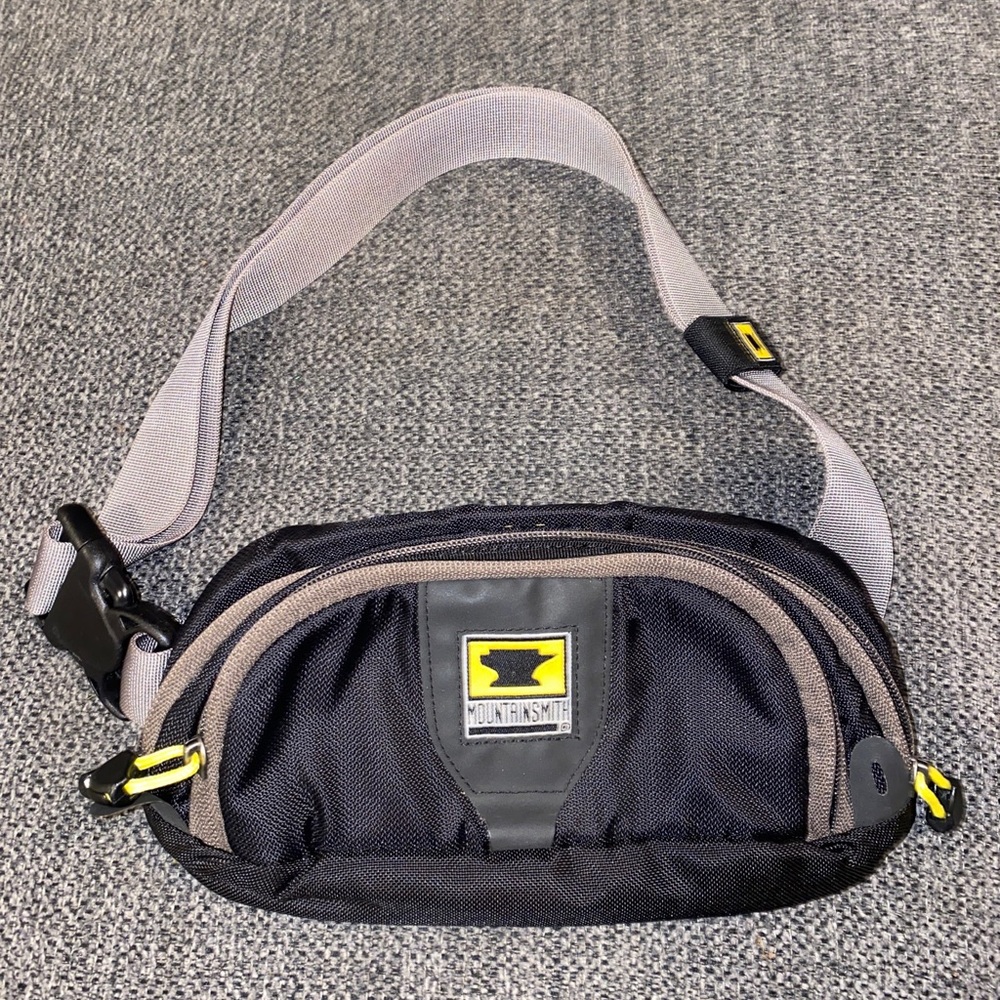 Mountainsmith Vibe II Fanny Pack Waist Belt Hands Free Travel Pouch  Black EUC